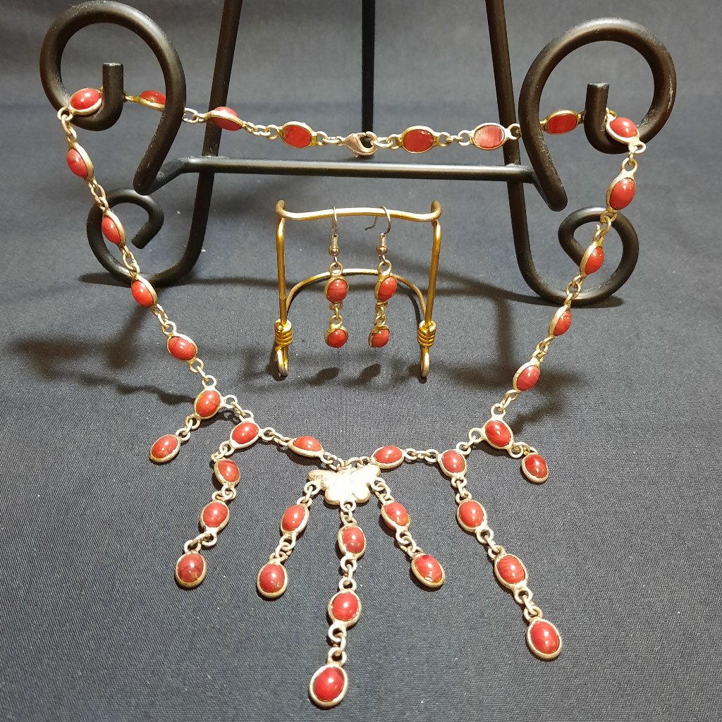 Necklace And Earring Set Red Stones With Silver Tone Metal